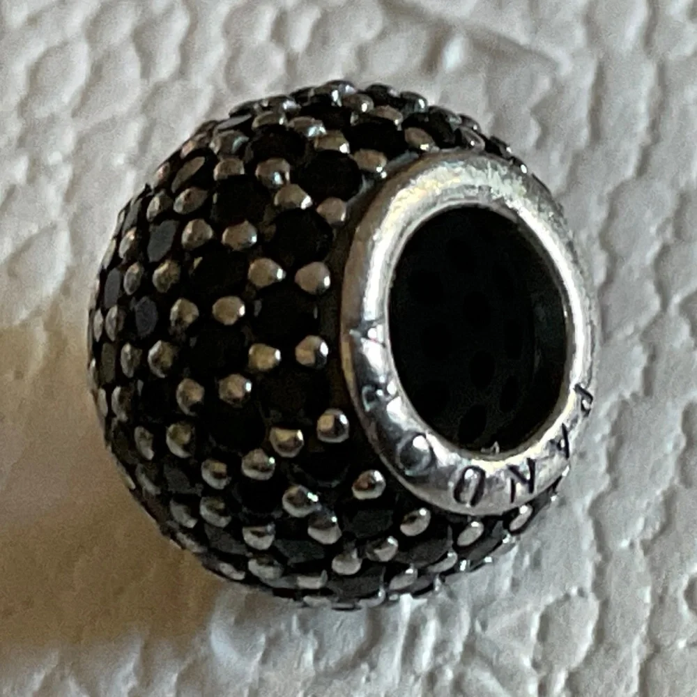 Pandora silver charm with onyx stone - Picture 3 of 3
